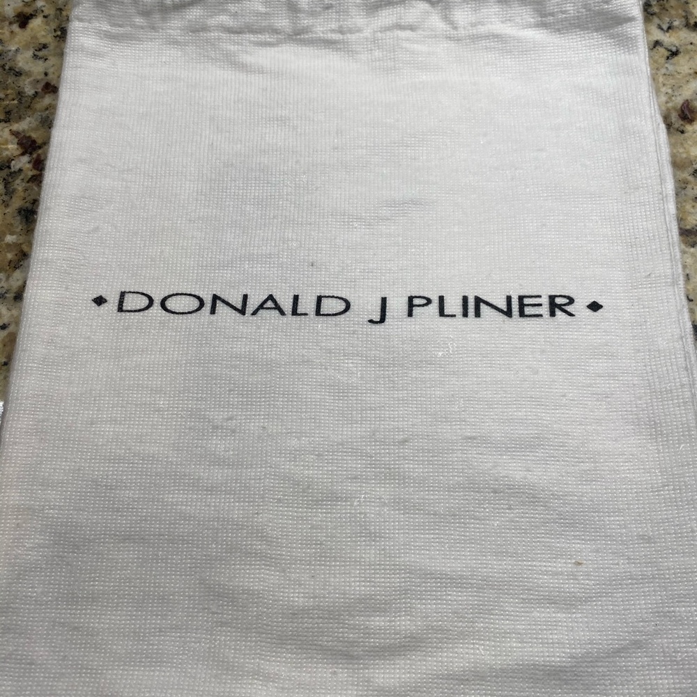 Donald J Pliner Dust Cover -  White